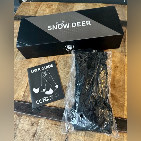 Snow Deer Heated Socks – Black – Size Small (Women’s size 5–6) - Picture 4 of 6